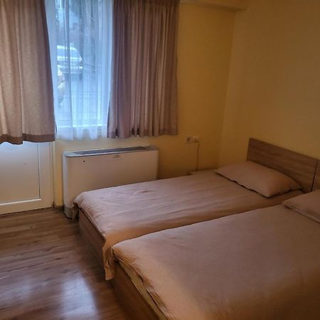 Хотел Хисаря Haskovo Exterior foto