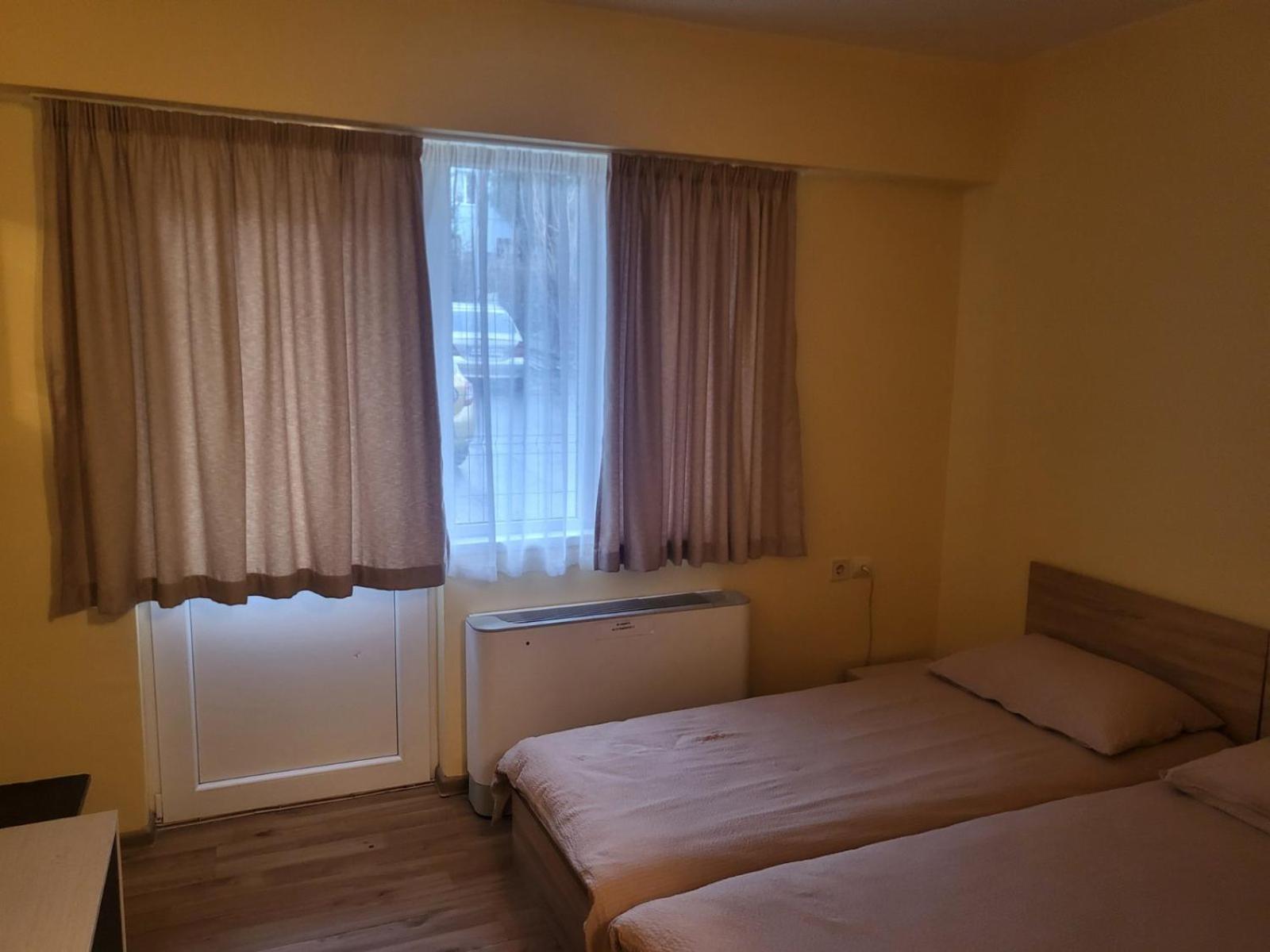 Хотел Хисаря Haskovo Exterior foto